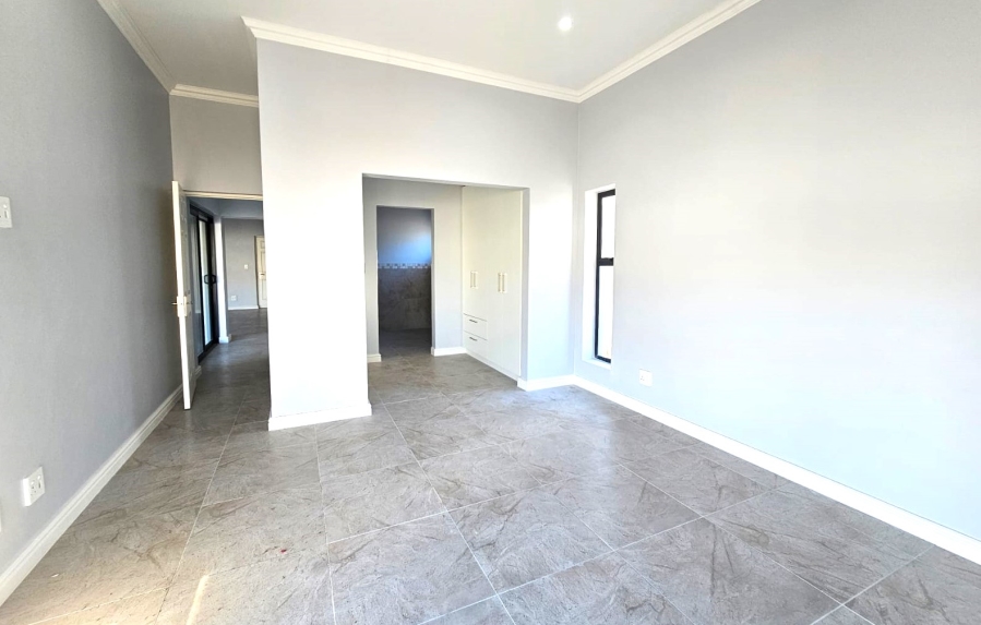4 Bedroom Property for Sale in Paarl South Western Cape
